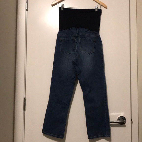 (3/$25) Like-new Liz Lange maternity jean capris - Picture 2 of 3